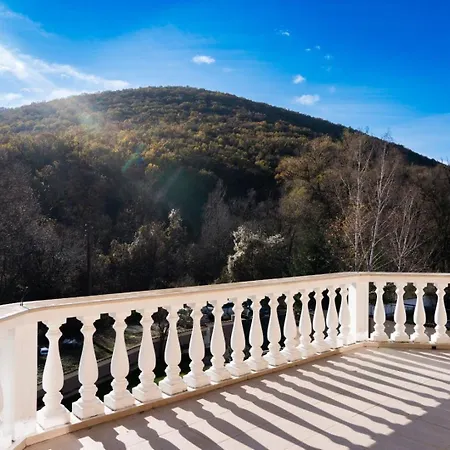 Πανσιόν Youtopia Riverside Στάρα Ζαγόρα