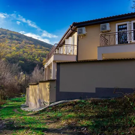 Youtopia Riverside * Στάρα Ζαγόρα